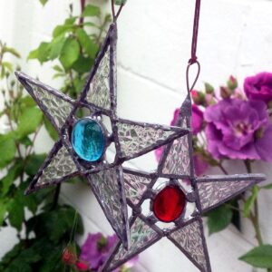 Sat 15th Oct Stained Glass Stars 10-12noon (Hive)